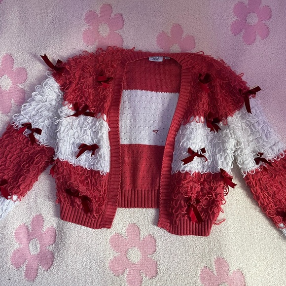Mighty Fine Red White Bow Sweater - Picture 1 of 4